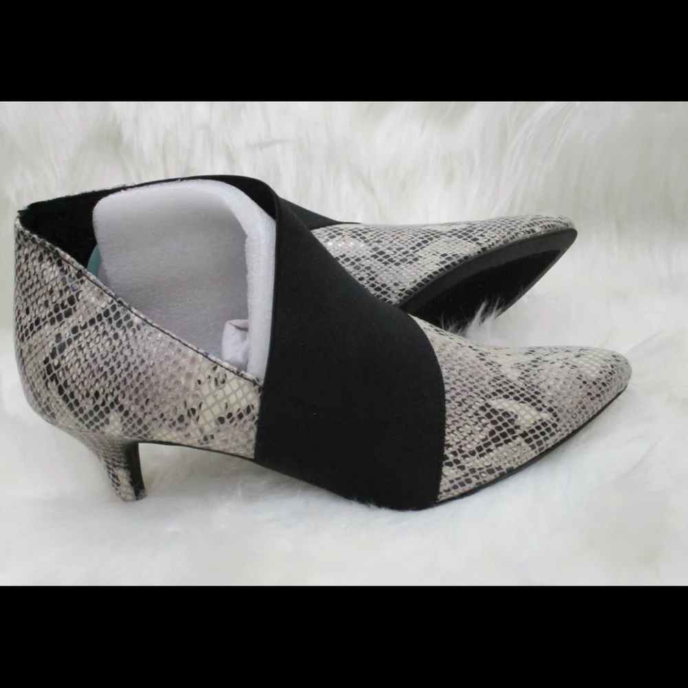 Andrew Geller kitten heels NWT (no box) Sz 8 1/2 M